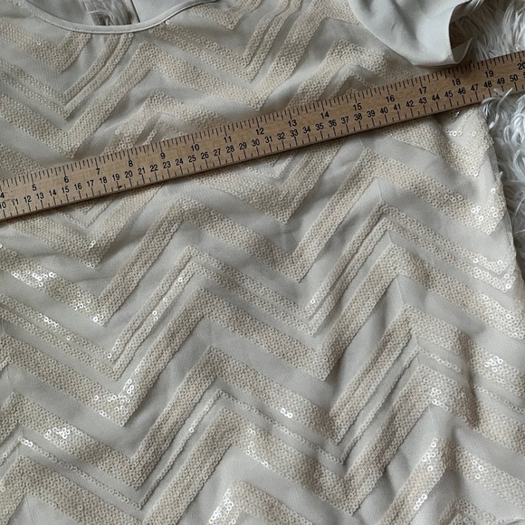 Rachel Roy Sequin Chevron Top White L (runs small) - Picture 9 of 13